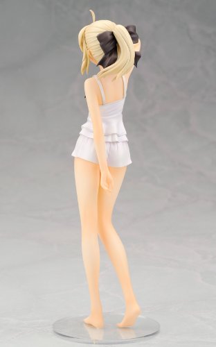 Amazon | Fate/stay night セイバー Summer Ver. (1/8スケール PVC製